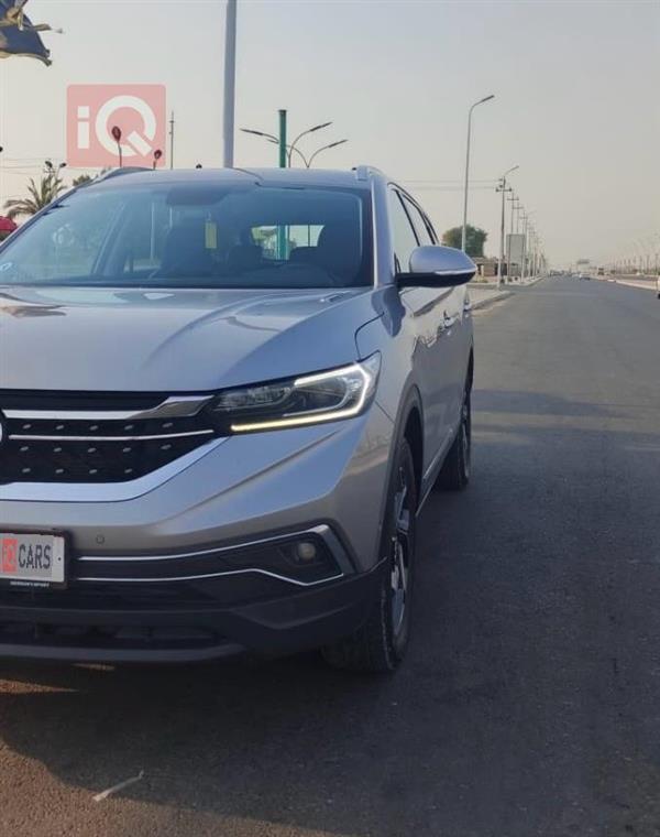 دۆنگ فینگ AX7 2022  بۆ فرۆشتن لە عێراق - زوبەیر
